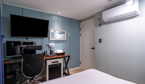 Room (Early Check-in 1PC Room A (High Perfo)