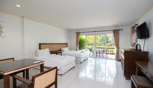 Deluxe Room, Garden View