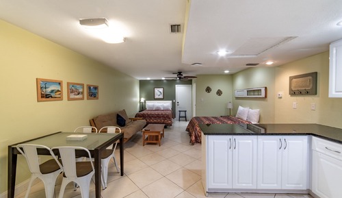 Family Studio Suite, Kitchen