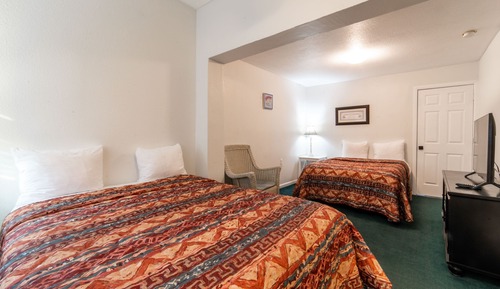 Economy Room