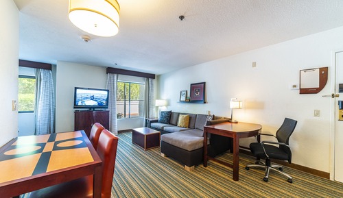 Deluxe Studio Suite