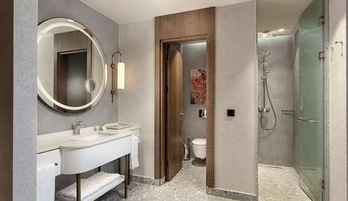 Family Room, Golf View