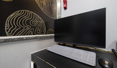 Room (Ondol - High-spec PC (Free to watch N)