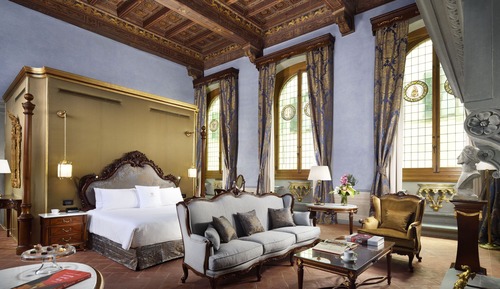 Dante Alighieri Luxury Suite