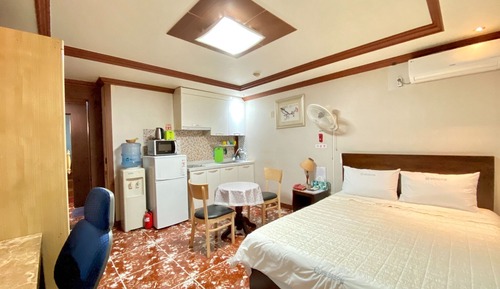 Room (Semi-Special Room)