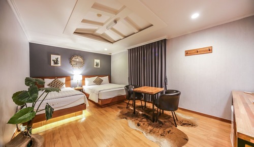 Room (Special Room)