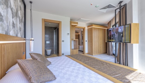 Luxury Room