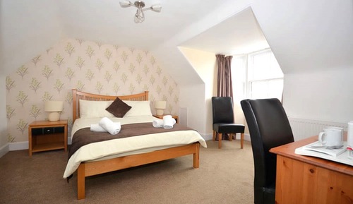 Standard Double Room, Ensuite (Harbour View)