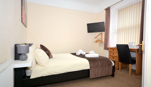 Classic Triple Room, Ensuite (Family  Room)