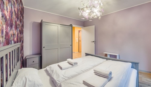 Apartment (3B)