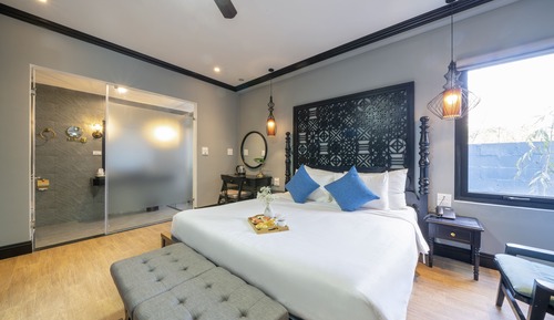 Superior Room, 1 King Bed