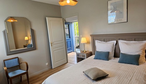 Room (Ile de Groix)