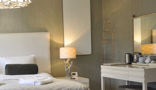 Rowen Suite