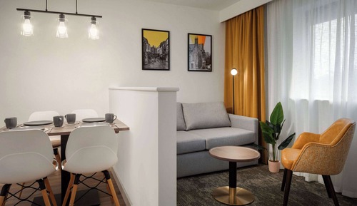 Apartment, Multiple Beds