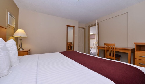 Studio, 1 Queen Bed, Non Smoking