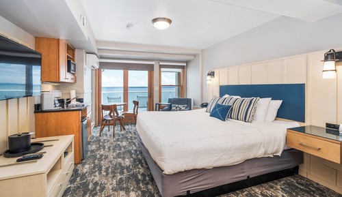 Deluxe Room, Lake View (Guest)