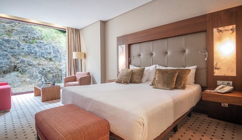 Standard Double Room (2AD)