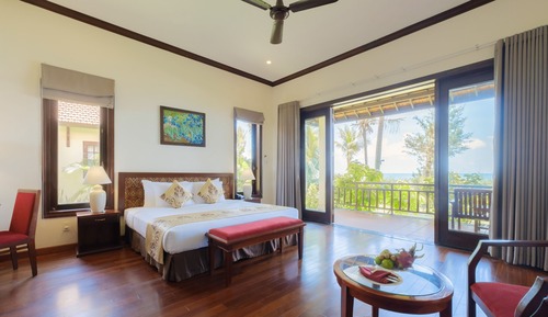 Villa, Beachfront