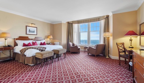 Small Suite