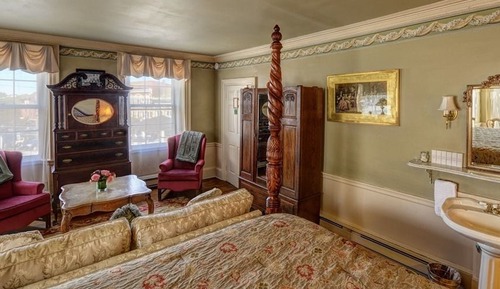 Phillips Suite