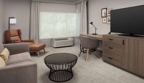 Suite, 1 King Bed