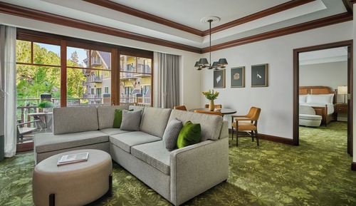 Suite, Multiple Beds (Peak View)