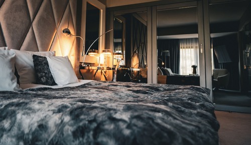Apartment Platinum with Jacuzzi, 4* part