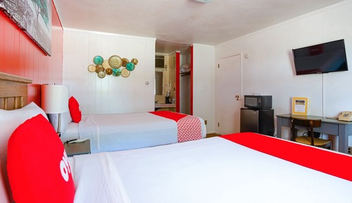 Room, 2 Queen Beds