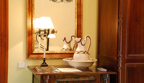 Economy Double Room (1 double or 2 twins)