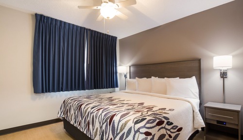 Suite, 1 King Bed, Non Smoking