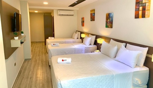 Standard Quadruple Room (+ 2 Twin beds)