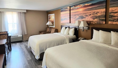 Room, 2 Queen Beds, Accessible, Non Smoking (Roll-In Shower)