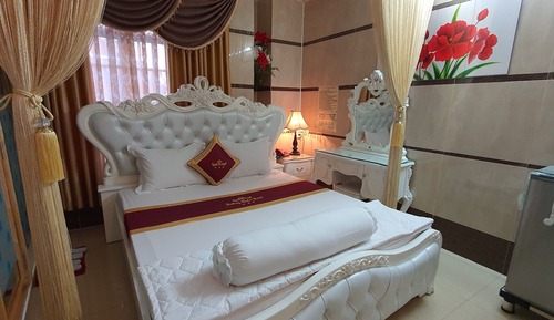 Luxury Room (301)