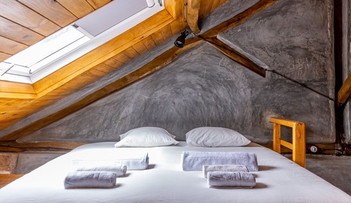House, 1 Bedroom (6)