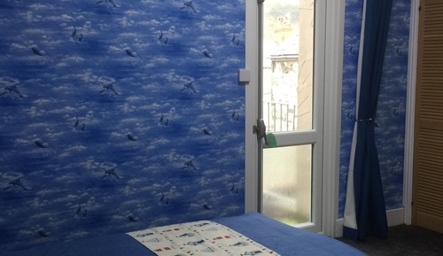 Room 6 - Double En-suite Hillview Room