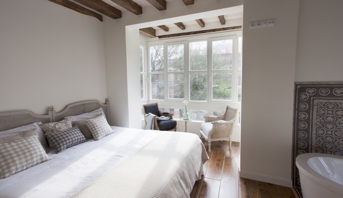 Suite, Garden View