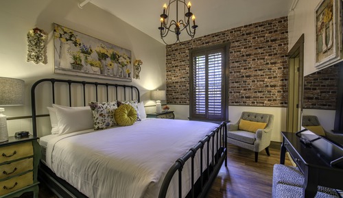 Standard Room (Little Daisy)