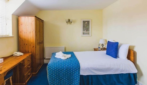 Classic Single Room
