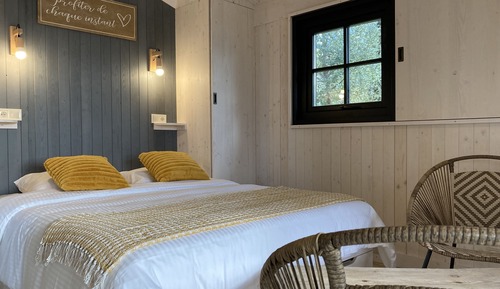 Romantic Cabin Cocooning Private Spa (Honey and Cotton Cabin)