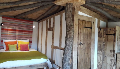 Exclusive Cabin, Hot Tub, Garden View (Maison du Hobbit)