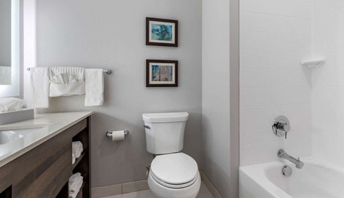 Suite, 2 Queen Beds, Non Smoking