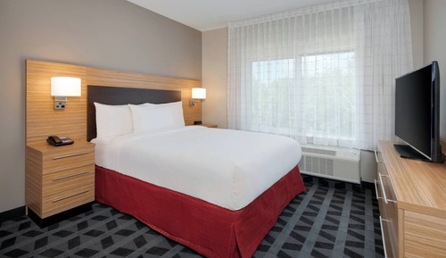 Studio, 1 King Bed with Sofa bed, Non Smoking (Hearing Accessible)