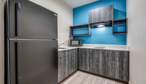 Suite, 1 King Bed, Non Smoking, Kitchenette