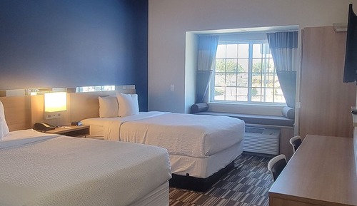 Room, 2 Queen Beds, Non Smoking