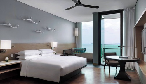 Room, 1 King Bed, Non Smoking, Ocean View