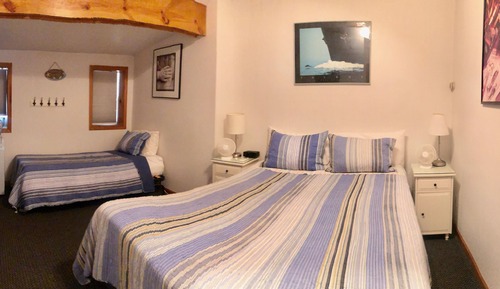 Inn Suite #20 (1 Queen, 1 Twin, 1 futon, downstairs)