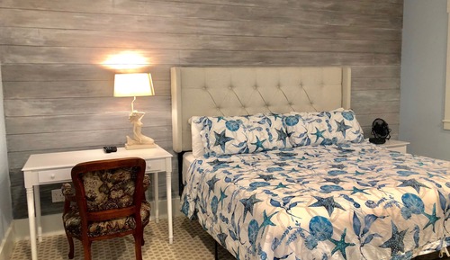 Standard Room #35, (1 King with Refrigerator & Microwave, upstairs)   