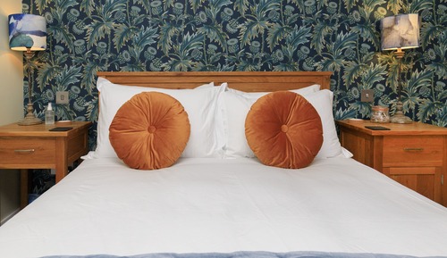 Double Room (Room 4)