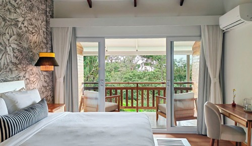 MotMot Balcony Rooms