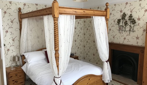 Double Room, Ensuite (Four Poster)